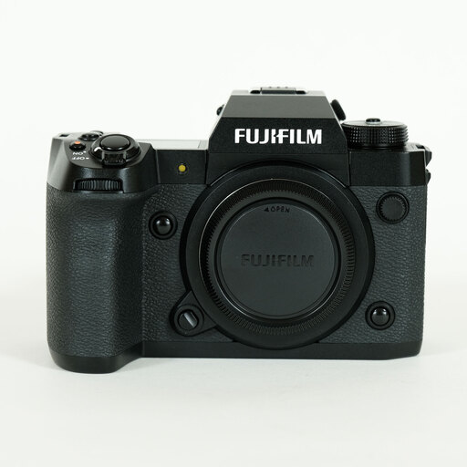 FUJIFILM X-H2