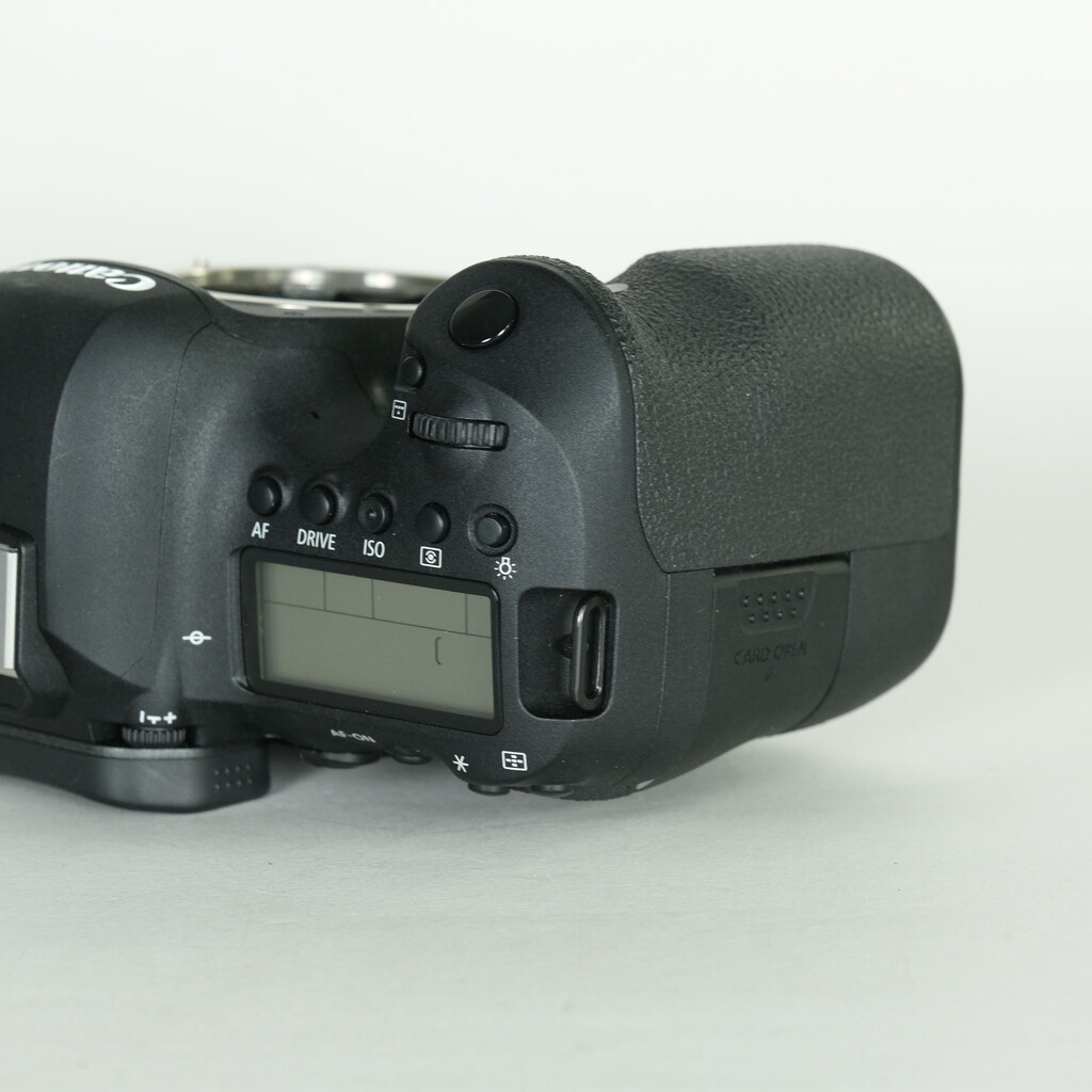 Canon EOS 6D Mark II Canon EOS 6D Mark II