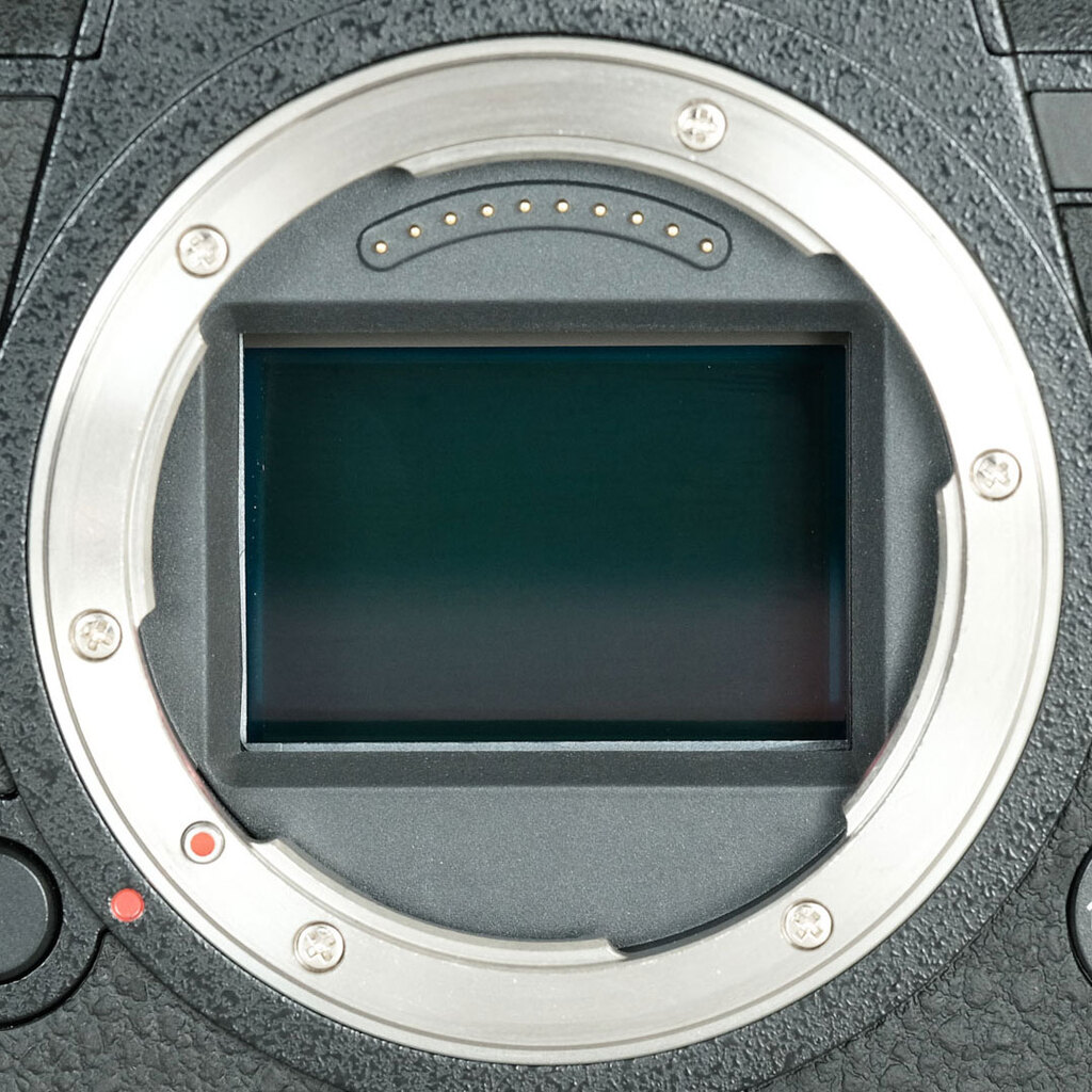 Panasonic LUMIX DC-S1 Panasonic LUMIX DC-S1