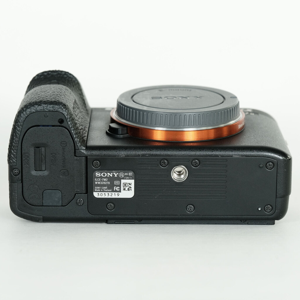 【美品】SONY ILCE−7M2 ILCE-7M2 α7II＋おまけ SONY α7 II（ILCE-7M2）の出品 | ONE SCENE（ワンシーン）