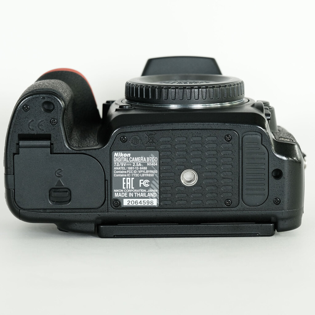 Nikon D750