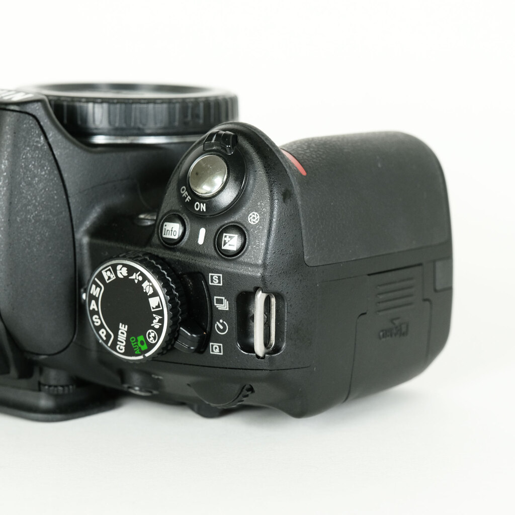 Nikon D3100 ボディ