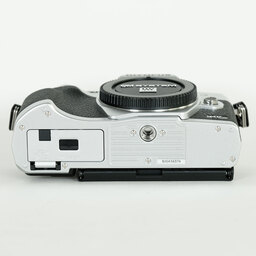 OLYMPUS OM-D E-M10 Mark IV OLYMPUS OM-D E-M10 Mark IV