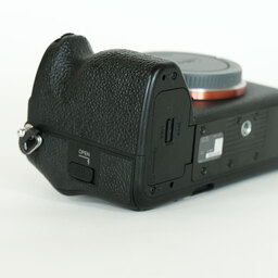 SONY α7 IV(ILCE-7M4) SONY α7 IV(ILCE-7M4)