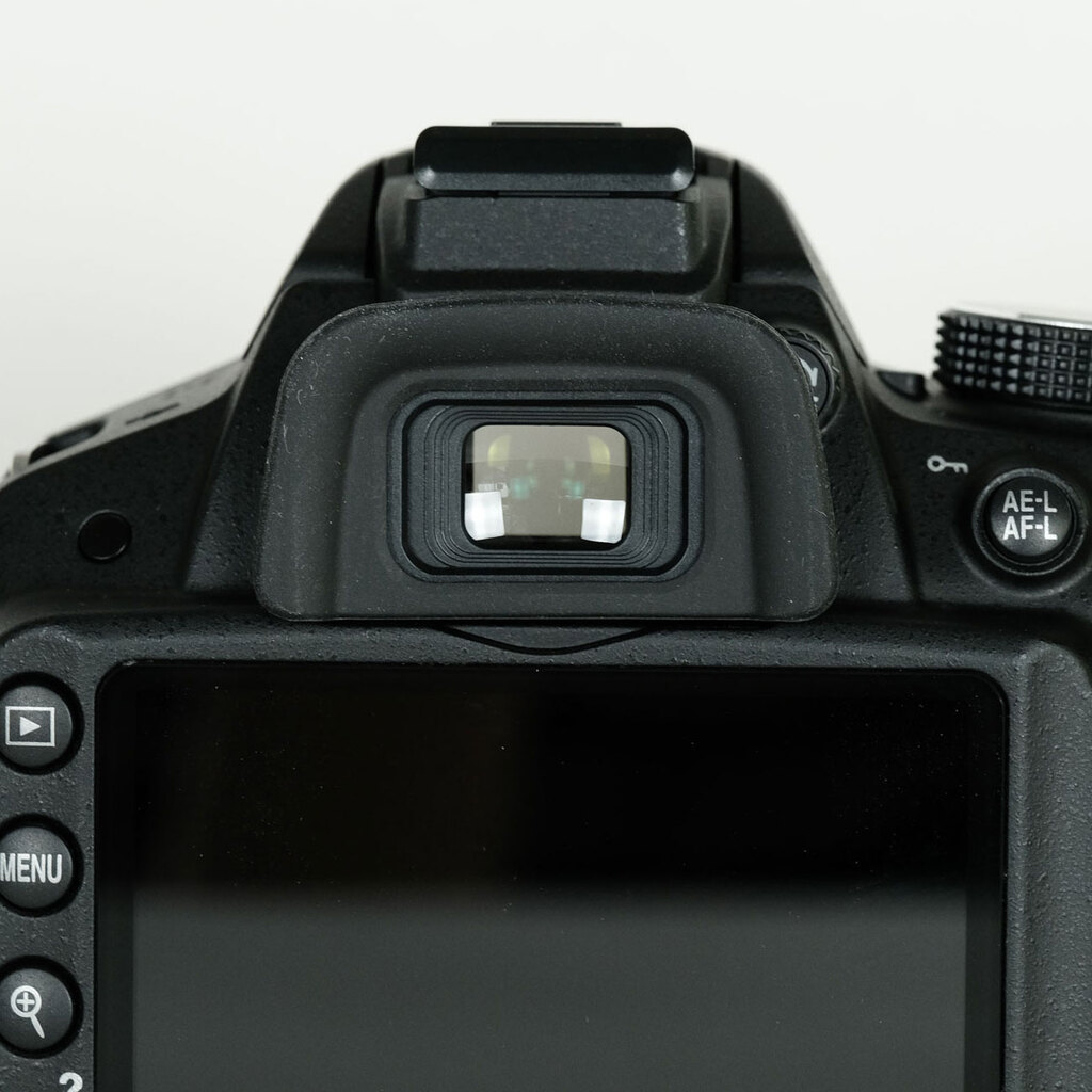 Nikon D3200 ボディ ☆送料無料☆ Amazon | Nikon デジタル一眼レフカメラ D3200 ボディー