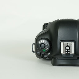 Canon EOS 5D Mark IV