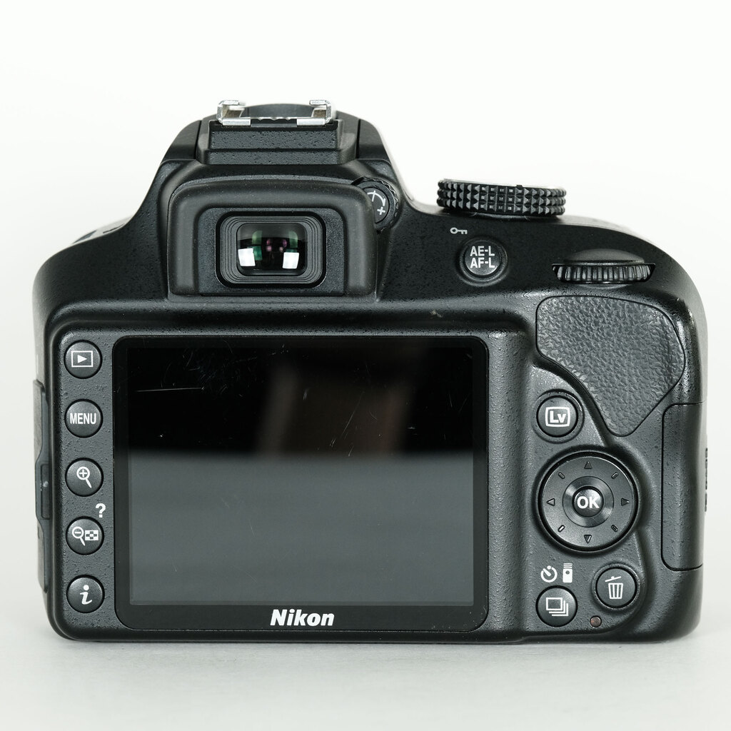 Nikon D3400 Nikon D3400