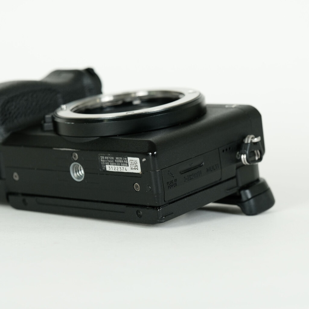 SONY α6400(ILCE-6400) SONY α6400(ILCE-6400)