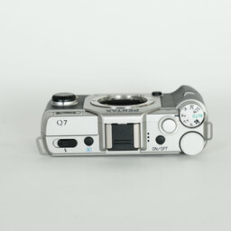 PENTAX Q7 ズームレンズキット シルバー