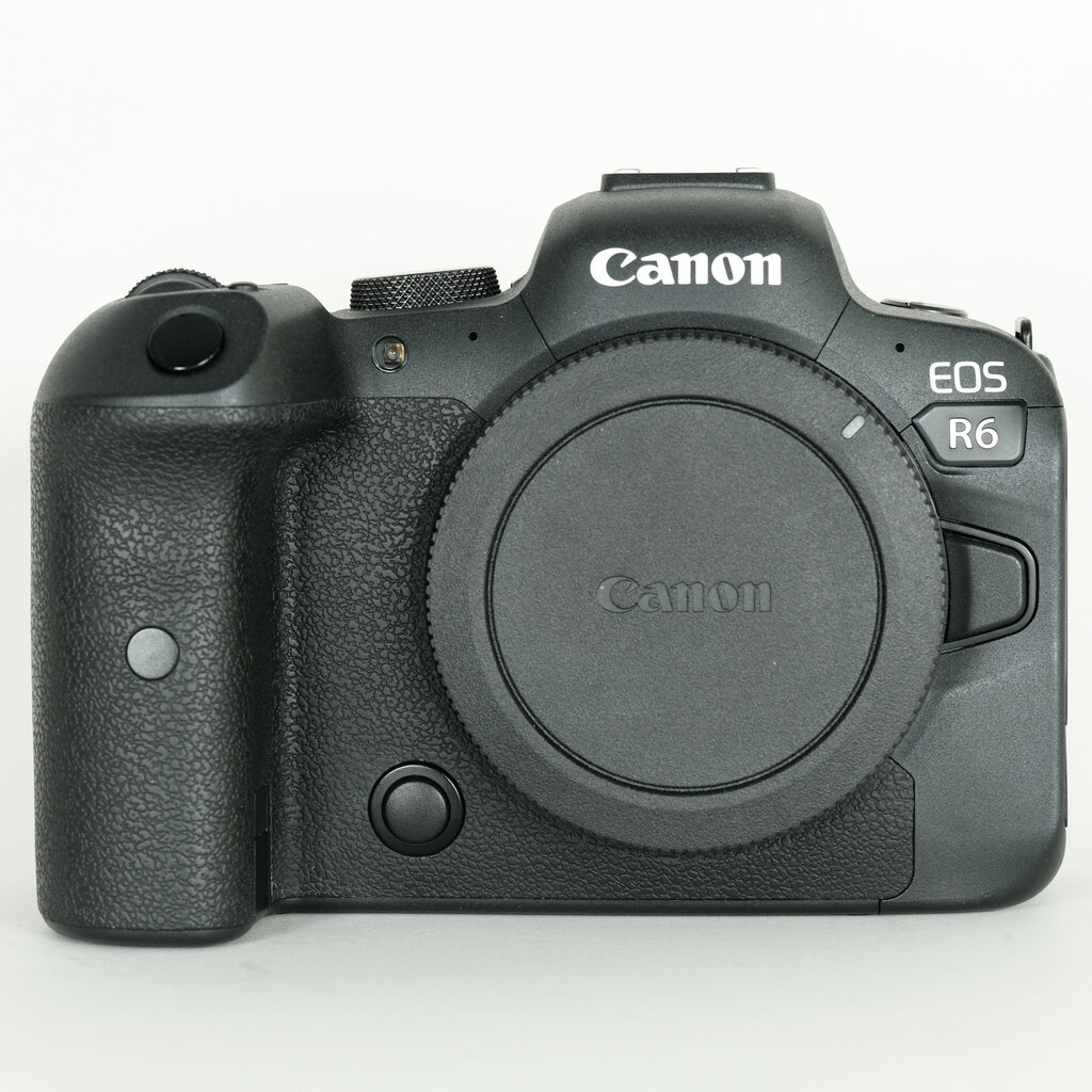 Canon EOS R6 Canon EOS R6