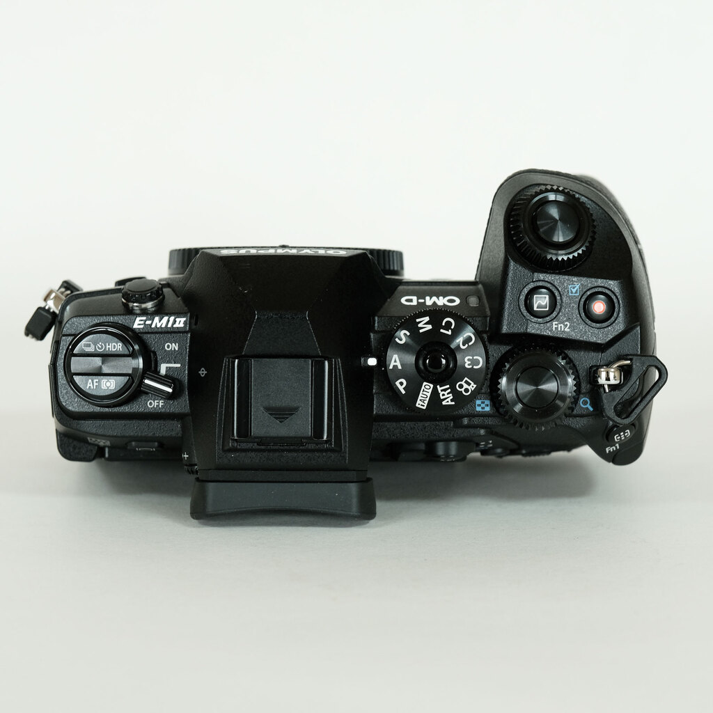 OLYMPUS OM-D E-M1 Mark II OLYMPUS OM-D E-M1 Mark II