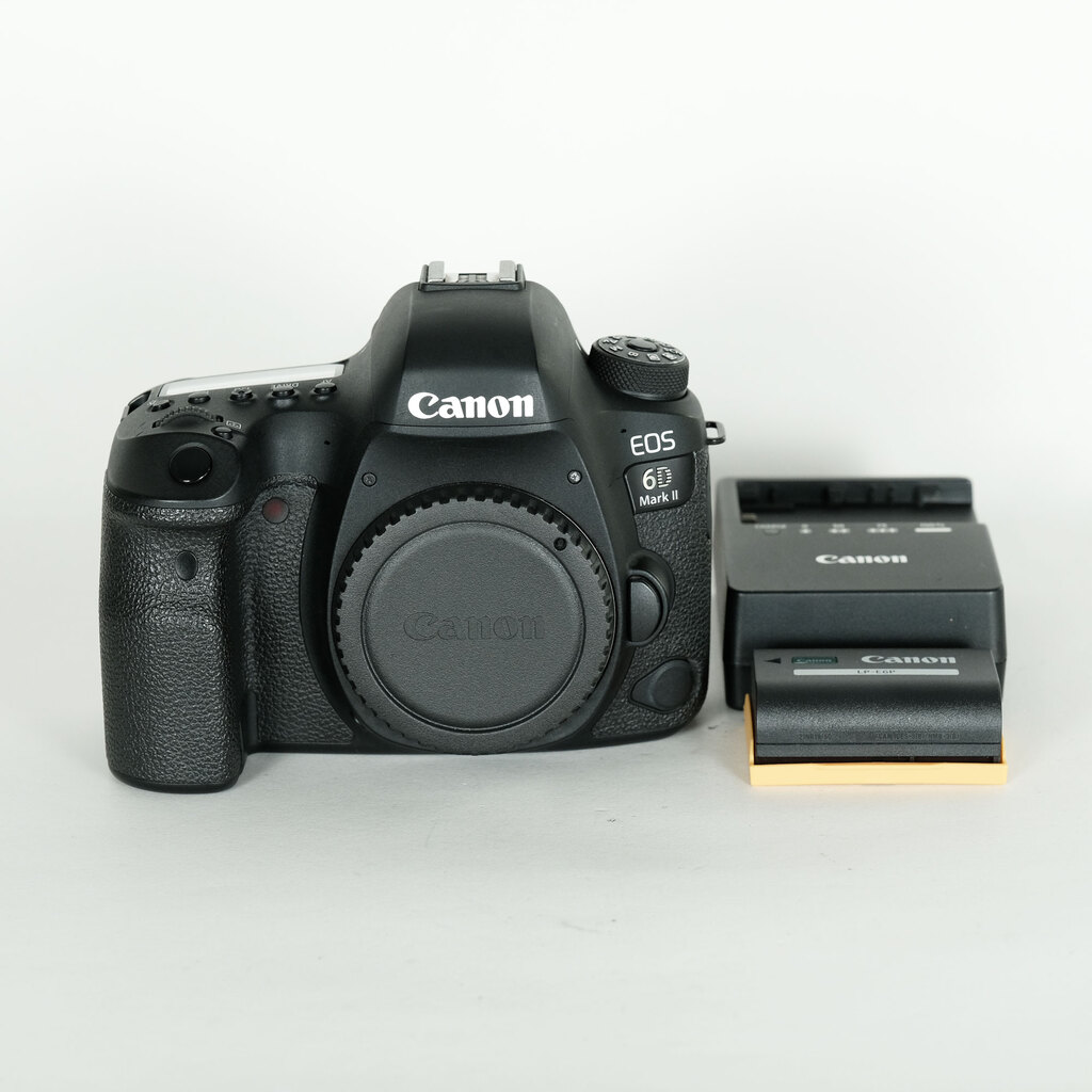 Canon EOS 6D Mark II