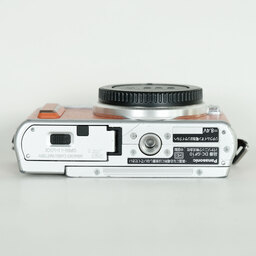 Panasonic LUMIX DC-GF10 ボディ オレンジ Panasonic LUMIX DC-GF10 ボディ オレンジ