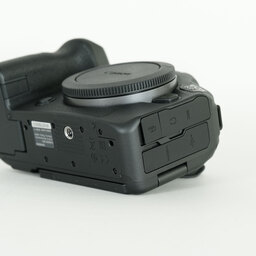 Canon EOS R6 Canon EOS R6