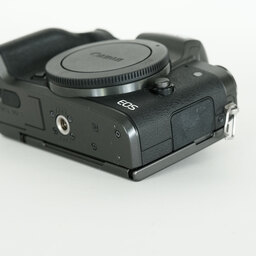 Canon EOS M5 Canon EOS M5