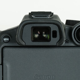 Canon EOS R7 Canon EOS R7