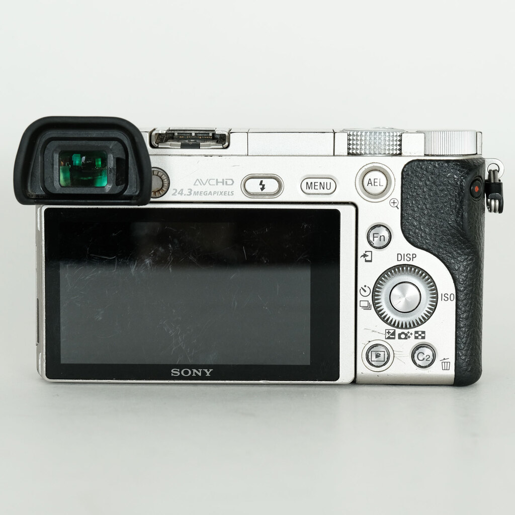 SONY α6000 ILCE-6000 ジャンク品 SONY α6000（ILCE-6000）の出品 | ONE SCENE（ワンシーン）