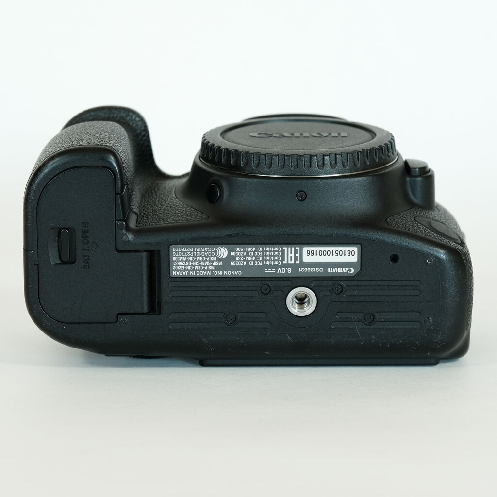 Canon EOS 6D Mark II Canon EOS 6D Mark II