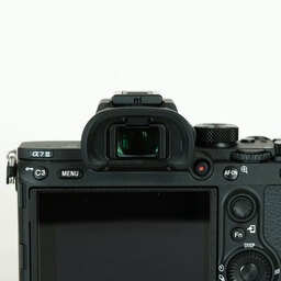 SONY α7 III(ILCE-7M3) SONY α7 III(ILCE-7M3)