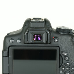 Canon EOS Kiss X8i