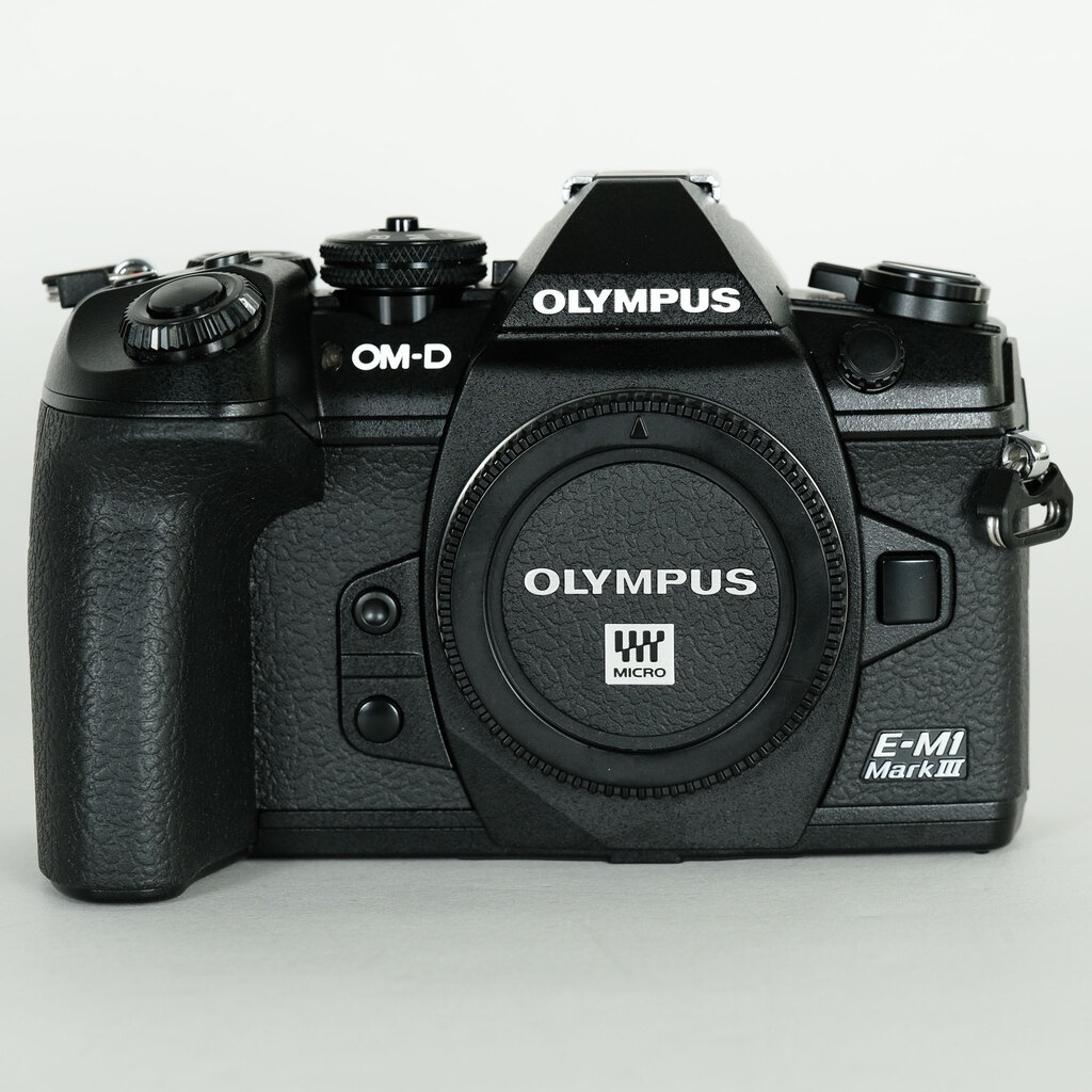OLYMPUS OM-D E-M1 Mark III OLYMPUS OM-D E-M1 Mark III