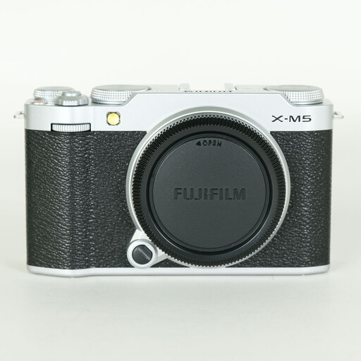 FUJIFILM X-M5