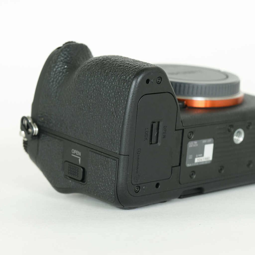 SONY α7 IV(ILCE-7M4) SONY α7 IV(ILCE-7M4)