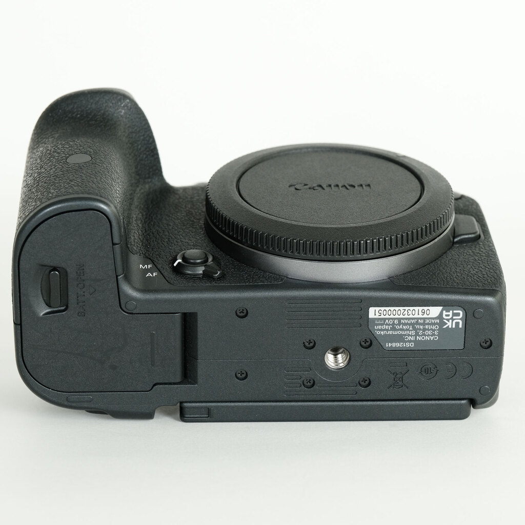 Canon EOS R7 Canon EOS R7
