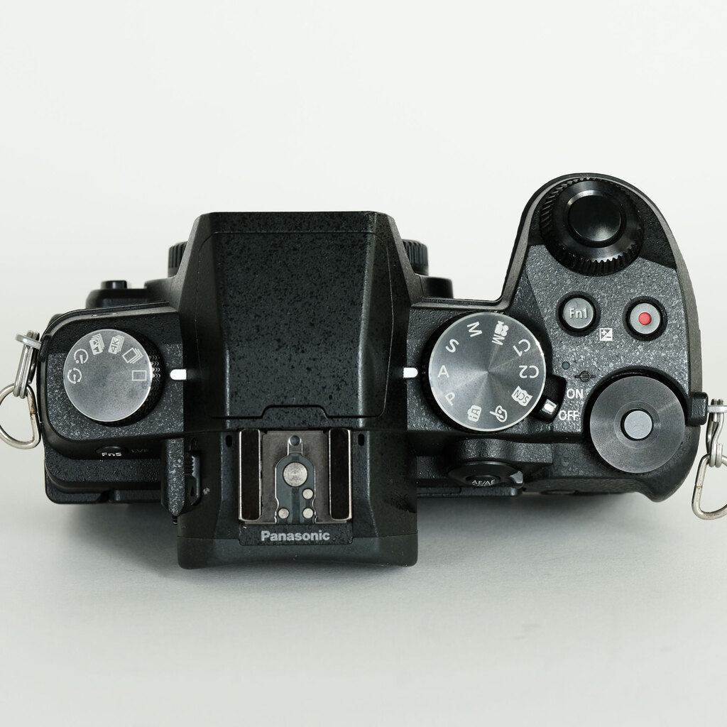 Panasonic LUMIX DMC-G8 Panasonic LUMIX DMC-G8