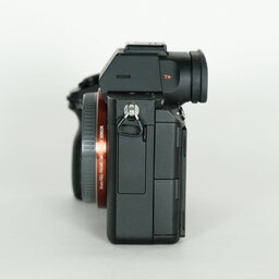 SONY α7 III（ILCE-7M3）