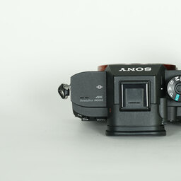 SONY α7R III(ILCE-7RM3) SONY α7R III(ILCE-7RM3)