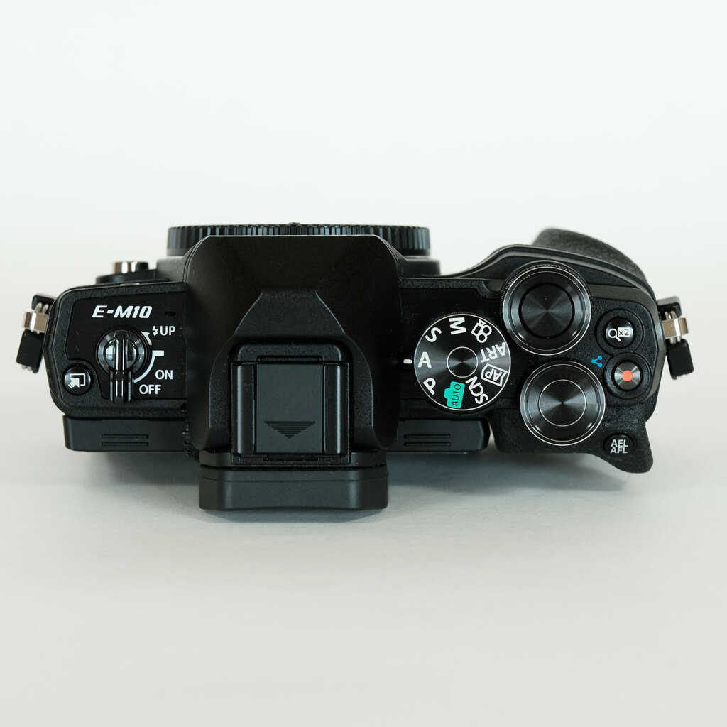 OLYMPUS OM-D E-M10 Mark IV OLYMPUS OM-D E-M10 Mark IV