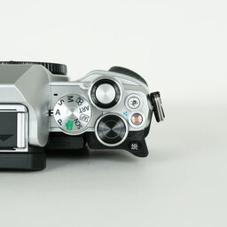 OLYMPUS OM-D E-M10 Mark IV