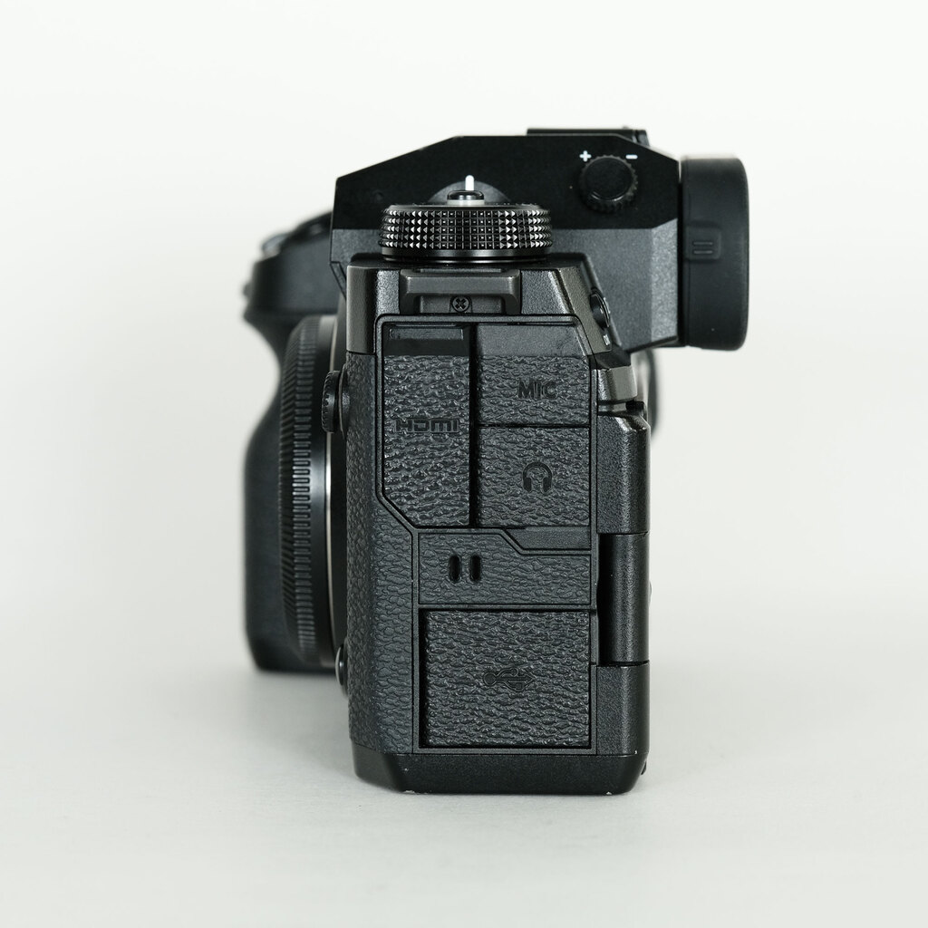 FUJIFILM X-H2 FUJIFILM X-H2