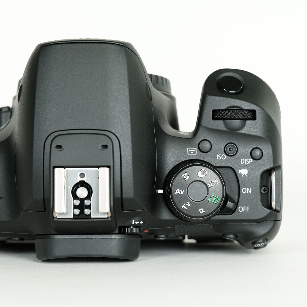 Canon EOS Kiss X10i Canon EOS Kiss X10i