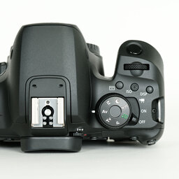 Canon EOS Kiss X10i Canon EOS Kiss X10i