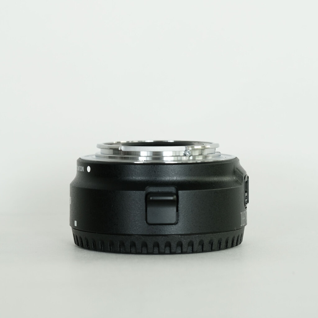 Canon EOS M5 Canon EOS M5