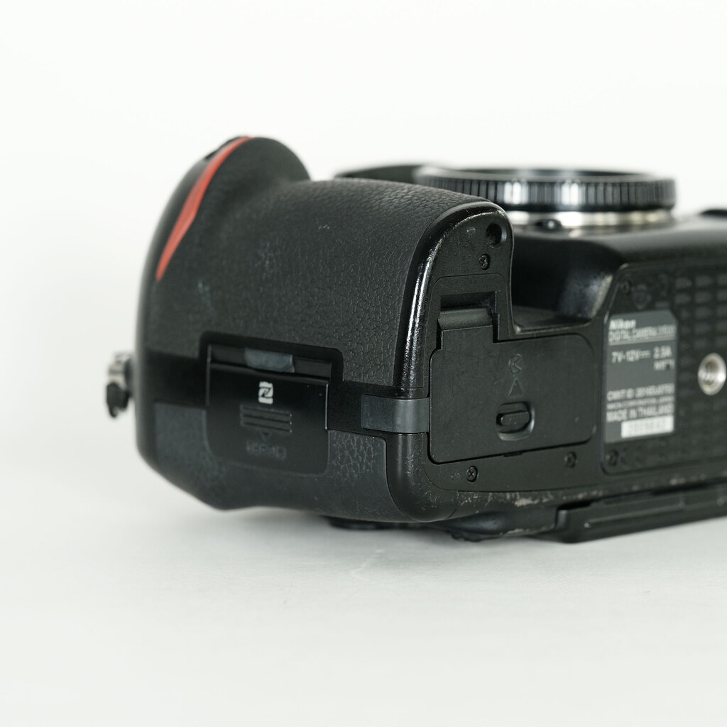 ■ 美品 ■ ニコン　Nikon D500 ボディ ≪S数9769回≫ Amazon | Nikon デジタル一眼レフカメラ D500 ボディ | デジタル
