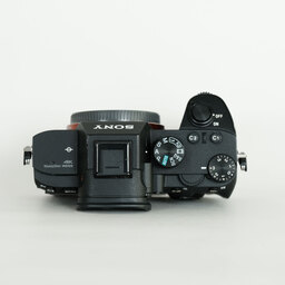 SONY α7 III(ILCE-7M3) SONY α7 III(ILCE-7M3)