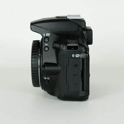 Nikon D5600 Nikon D5600