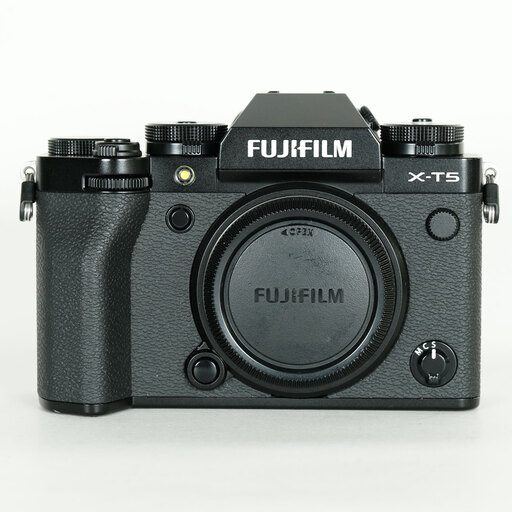 作例あり]レトロな外観だけど最先端カメラ！FUJIFLM X-T5