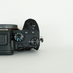 SONY α7 III(ILCE-7M3) SONY α7 III(ILCE-7M3)