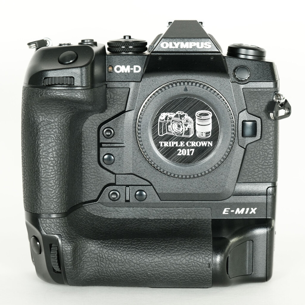 OLYMPUS OM-D E-M1X OLYMPUS OM-D E-M1X