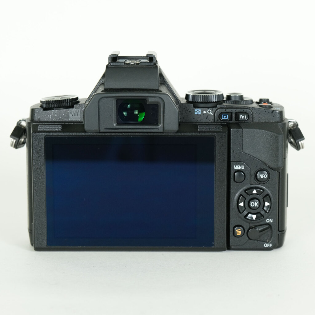 OLYMPUS OM-D E-M5 ボディ ブラック