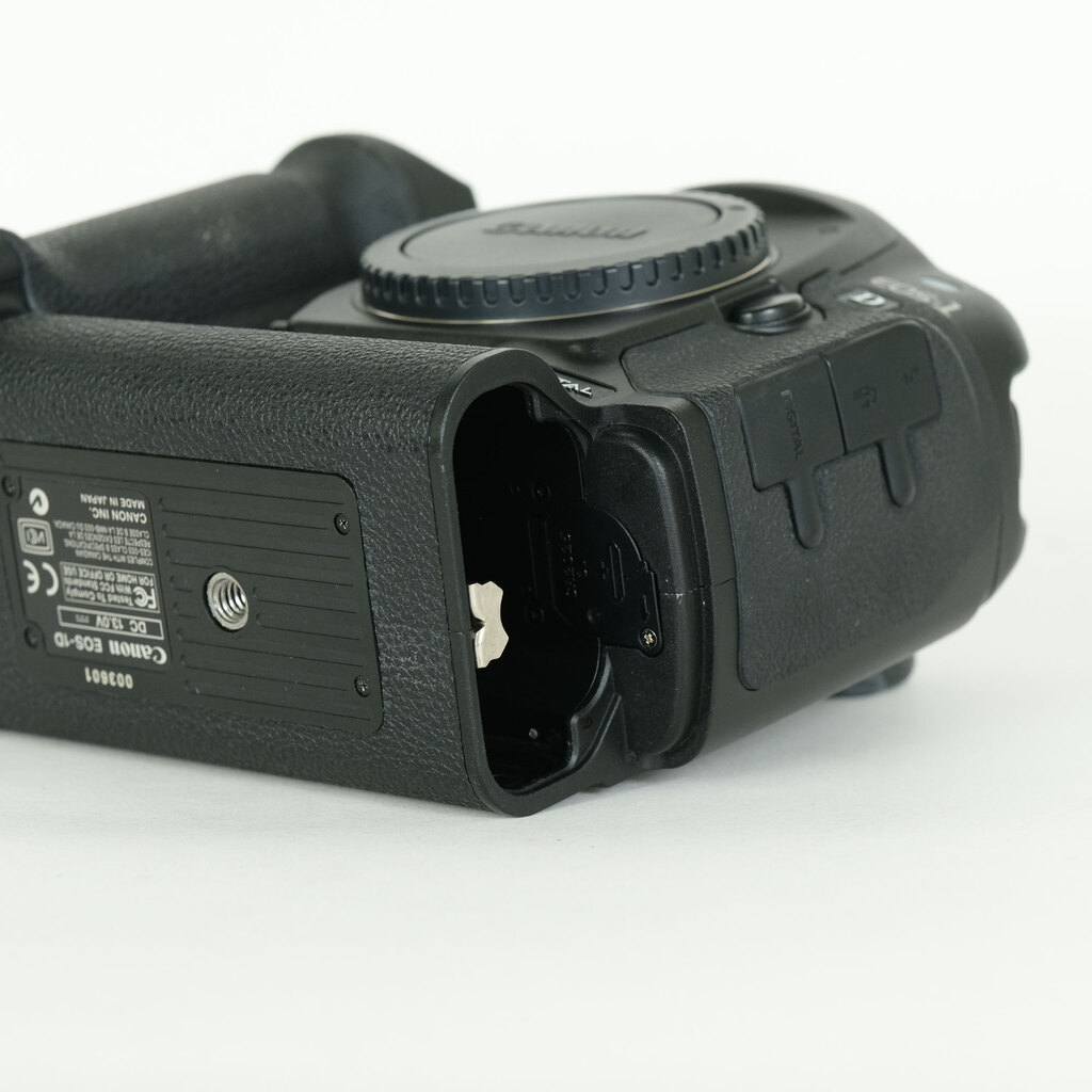 Canon EOS 1D