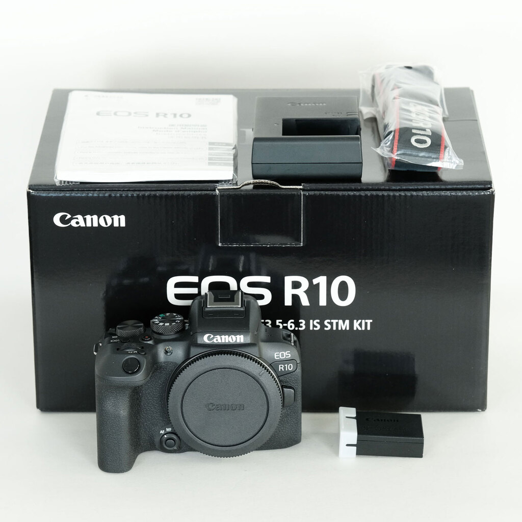 Canon EOS R10 Canon EOS R10