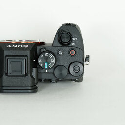 SONY α7 IV(ILCE-7M4) SONY α7 IV(ILCE-7M4)