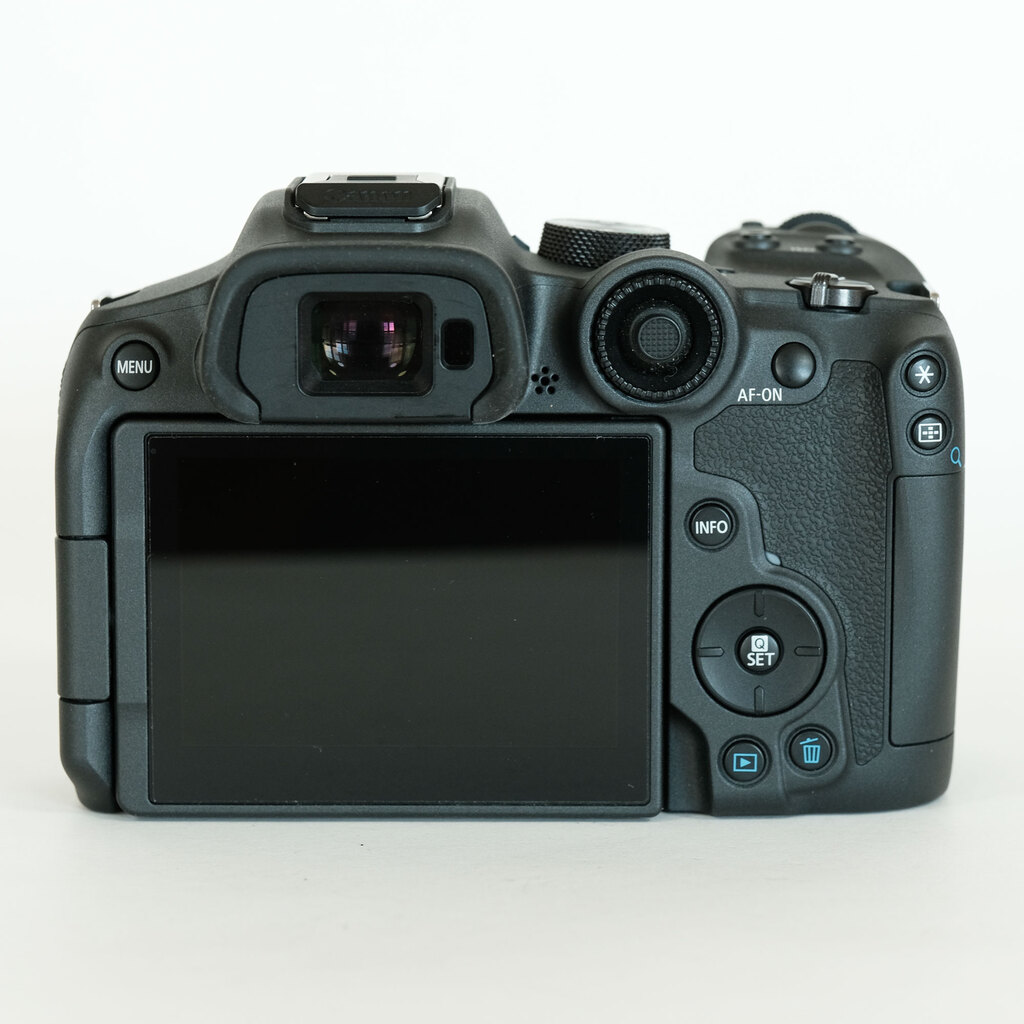 Canon EOS R7 Canon EOS R7