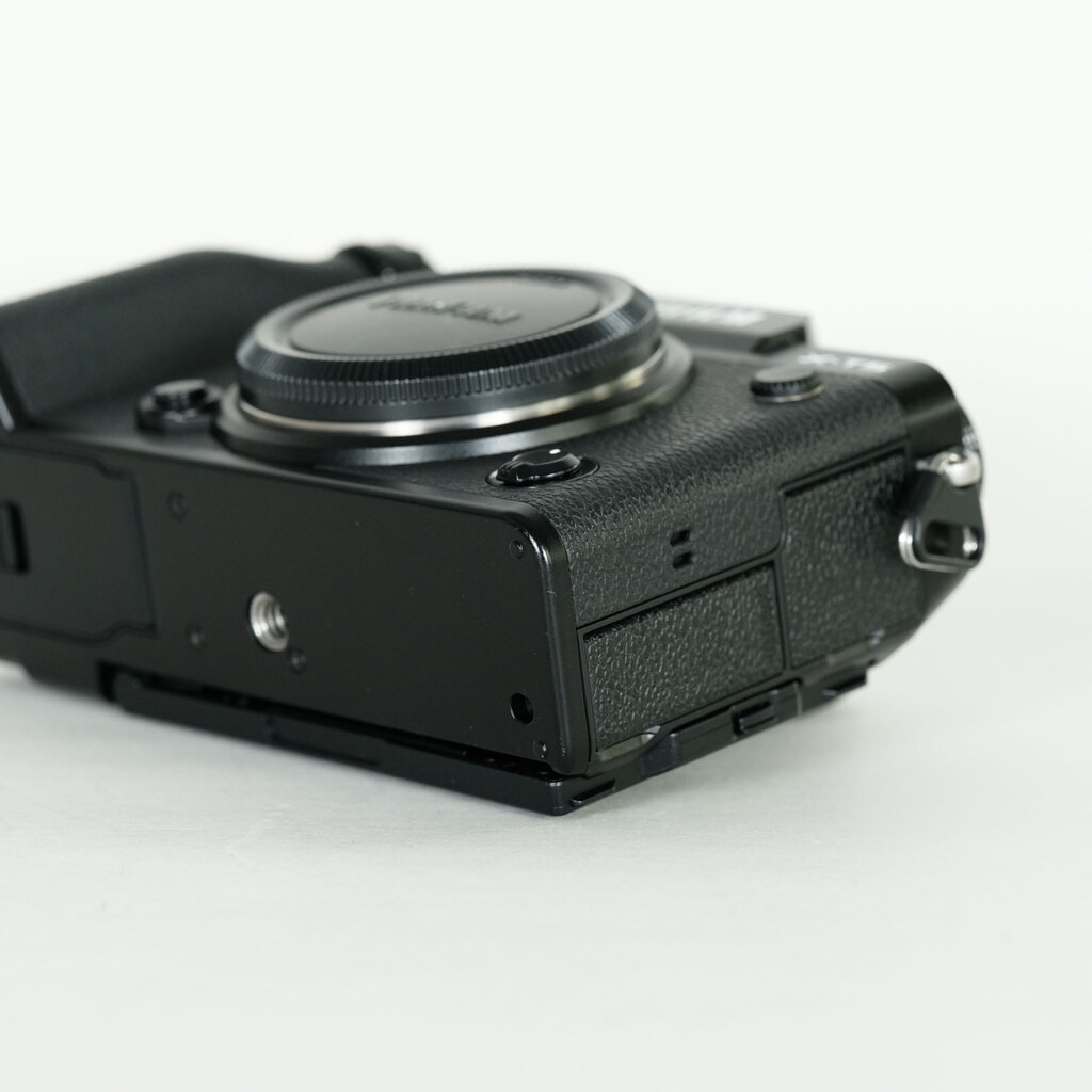 FUJIFILM X-T5 本体 付属品一式 FUJIFILM X-T5の出品 | ONE SCENE（ワンシーン）