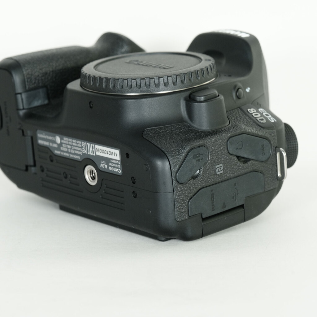 Canon EOS 80D ジャンク品 Canon EOS 80Dの出品 | ONE SCENE（ワンシーン）